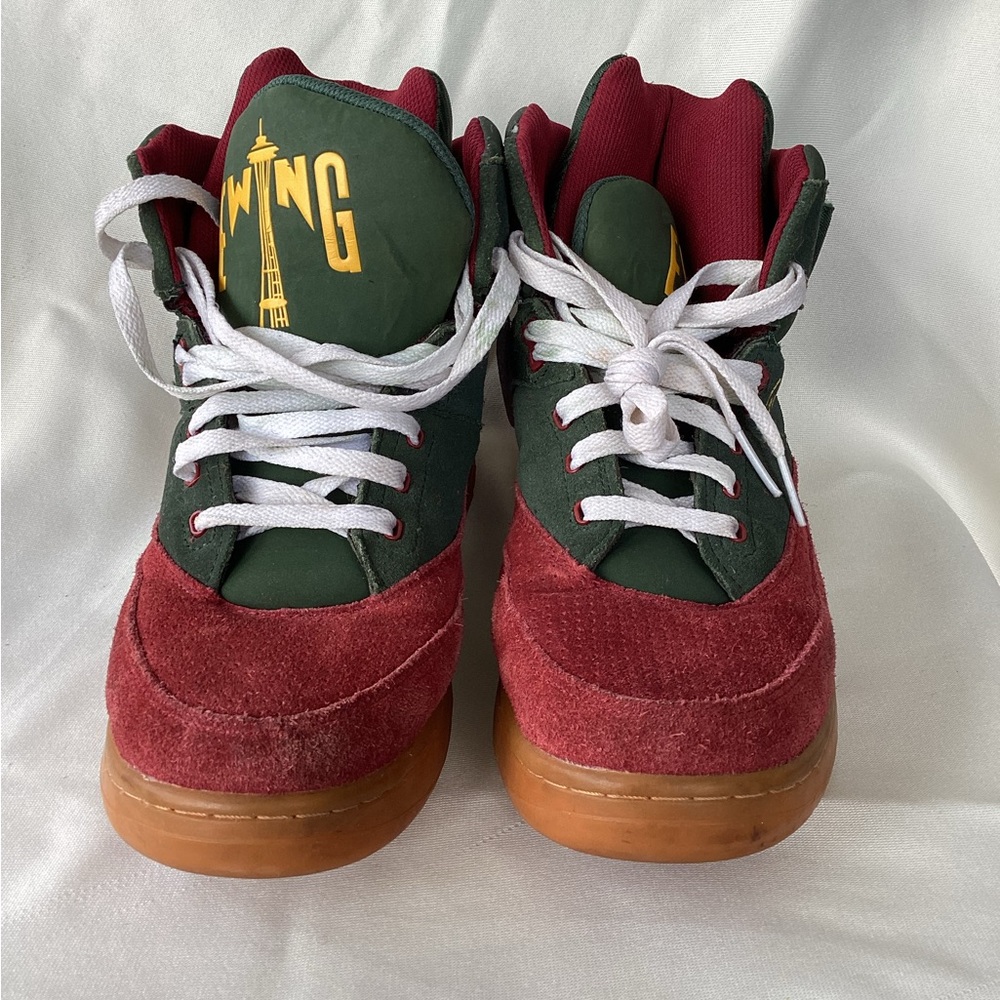 Patrick Ewing 33 Hi top lace up sneakers